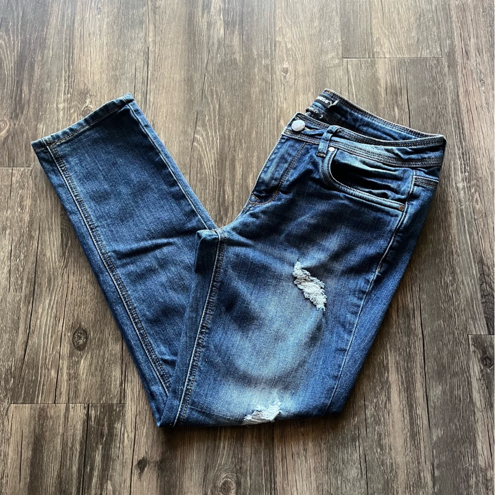 Dollhouse Jeans with Distressed Details Sz 9
